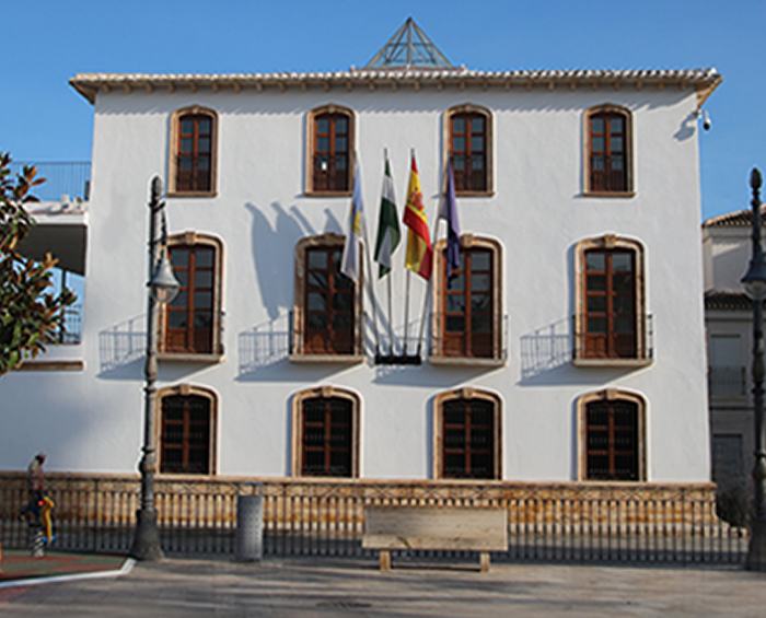 El Ayuntamiento de Albox contrata un despacho de Granada por 120.000 euros para que trabaje en 20 expedientes urbanísticos