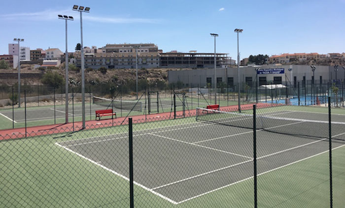 Finaliza la construcción de las nuevas pistas de tenis municipales en Albox